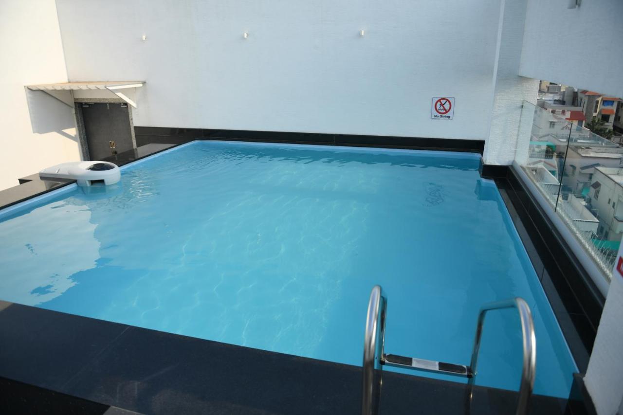 Hotel Blueivy Ānand Buitenkant foto