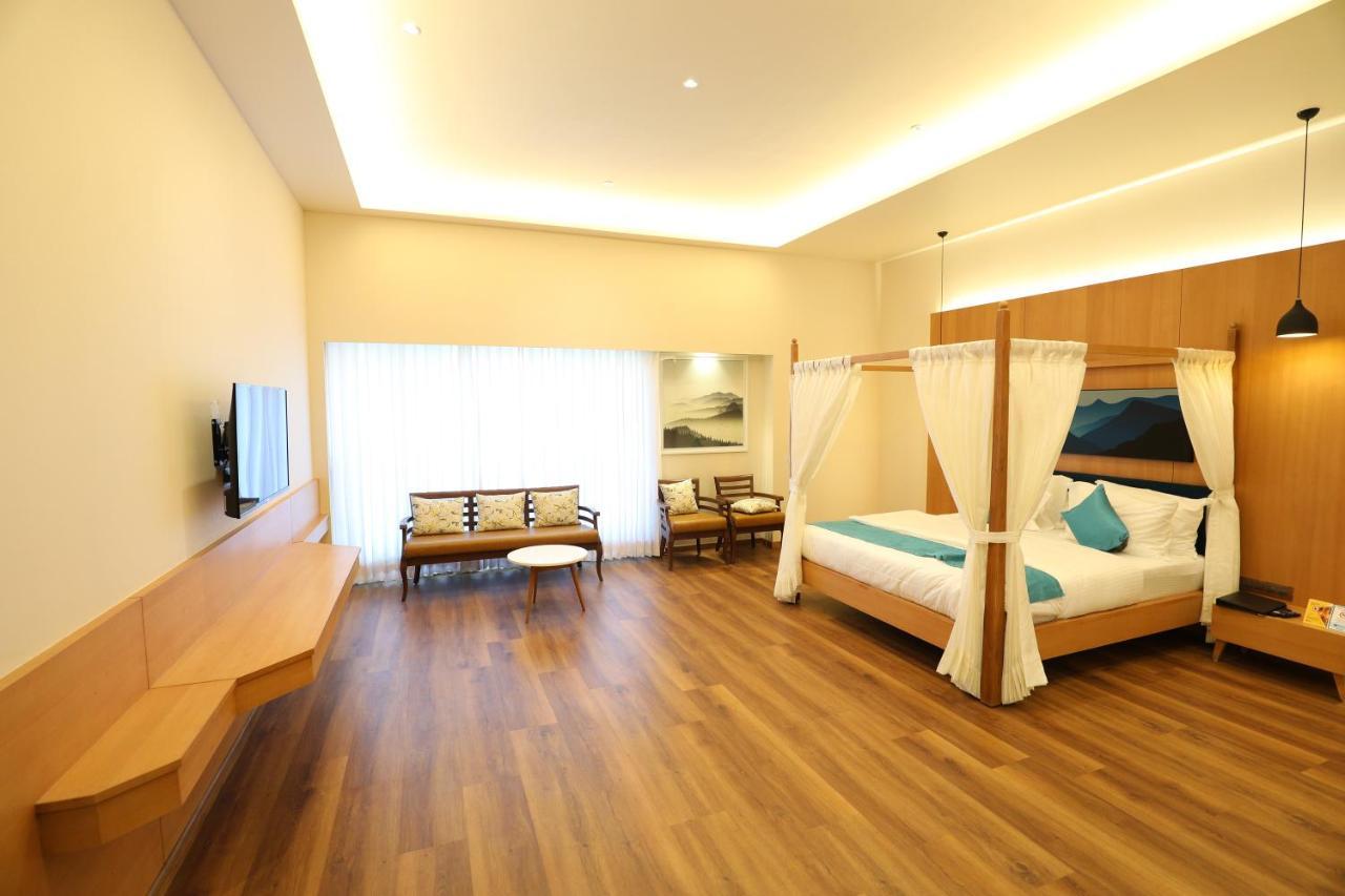 Hotel Blueivy Ānand Buitenkant foto